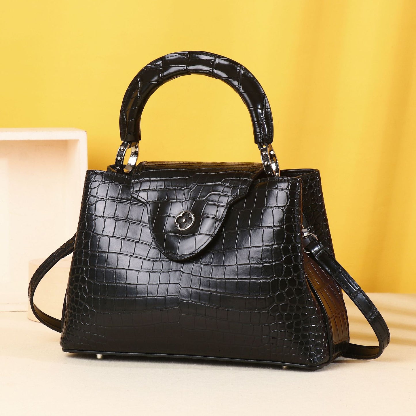 New Arrival Croc-Effect Shoulder Crossbody Bag for Women, A Versatile Top-Handle Handbag with Fashionable Casual Outdoor Design