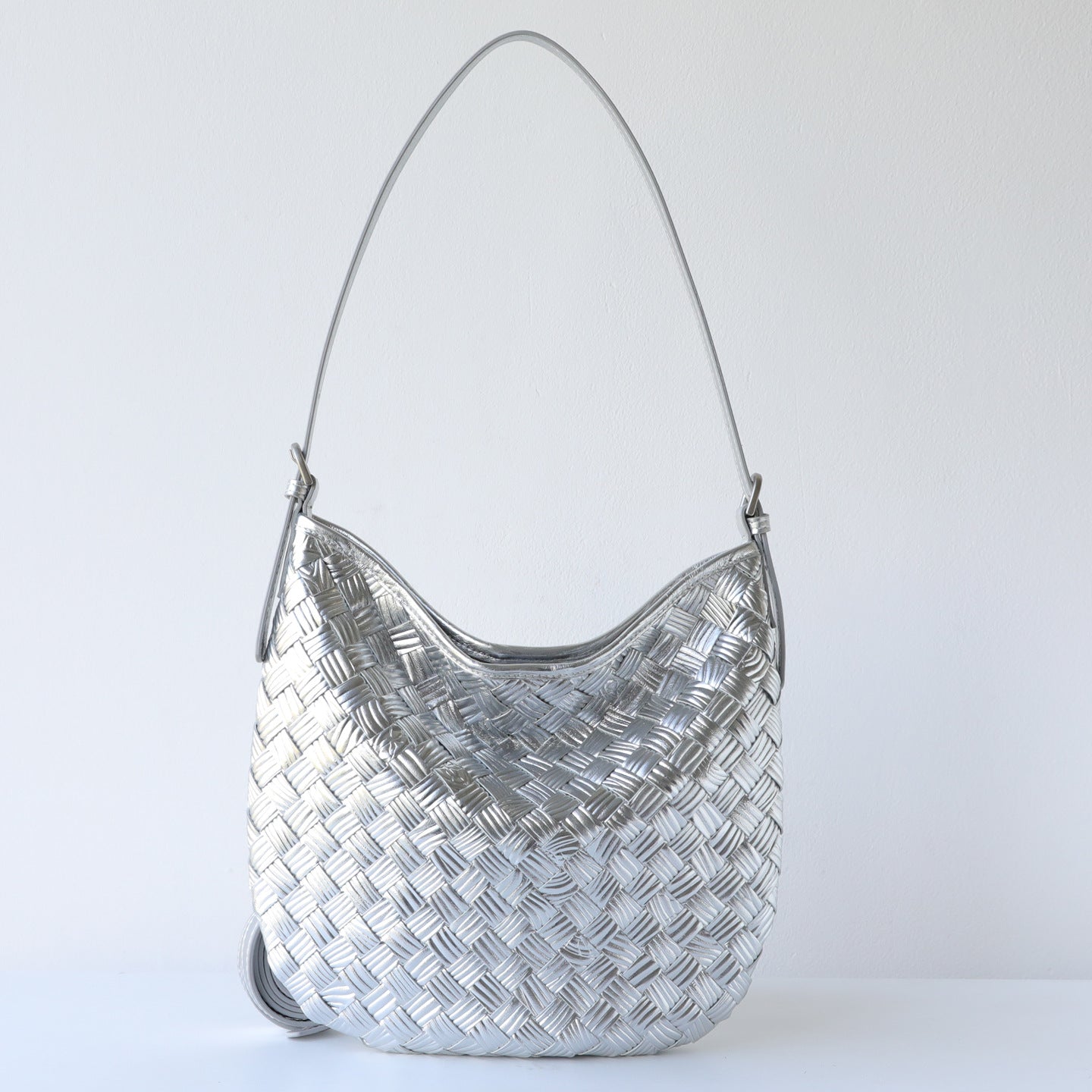 Top Layer Cowhide Woven Underarm Bag for Women Minimalist Handmade Shoulder Crossbody Handbag, Premium Genuine Leather Purse with Artisan Texture