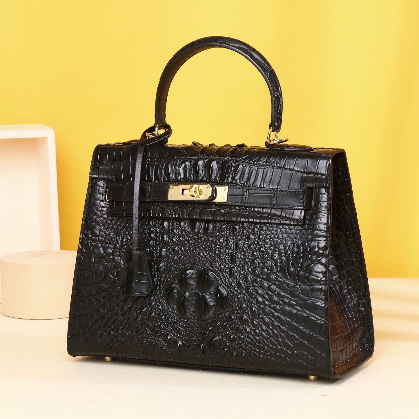 New Arrival Croc-Effect Kelly-Inspired Commuter Bag for Women, A Large Capacity Top-Handle Handbag with Practical Versatile Design, Perfect Everyday Classic