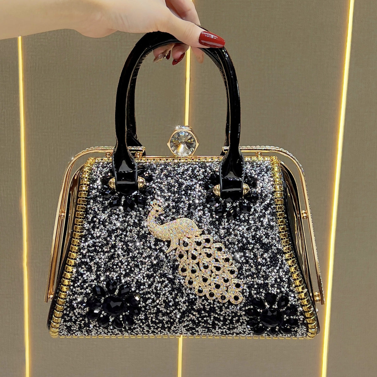 Dazzling Rhinestone-Embellished Luxury Evening Bag for Women, A Large Capacity Chain Crossbody Top-Handle Handbag with Premium Sparkly Design, Perfect for Banquets Weddings Parties & Special Occasions