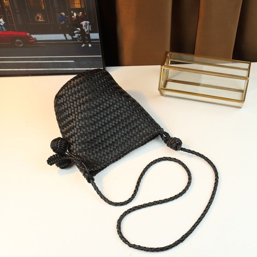 Handwoven Bucket Basket Bag for Women Casual Shoulder Crossbody Handbag, Minimalist Purse with Natural Woven Texture