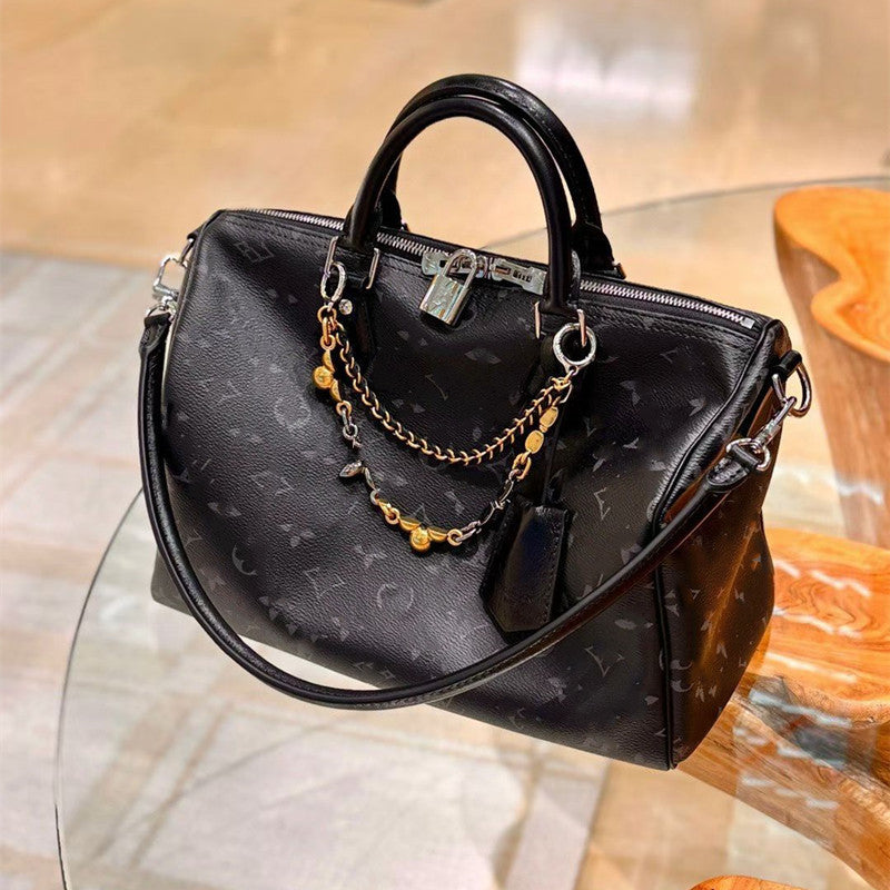 Genuine Leather Soft Speedy Travel Bag for Men and Women Large Capacity Shoulder Handbag, Black Samurai Pillow Purse with Versatile Style