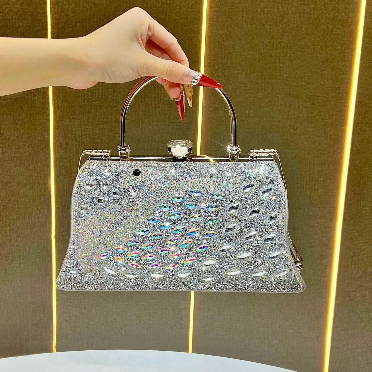 Chic Premium Evening Bag for Women, A Glamorous Spacious Shoulder Crossbody Purse with Large Capacity, Perfect for KTV Parties Banquets & Night Outs