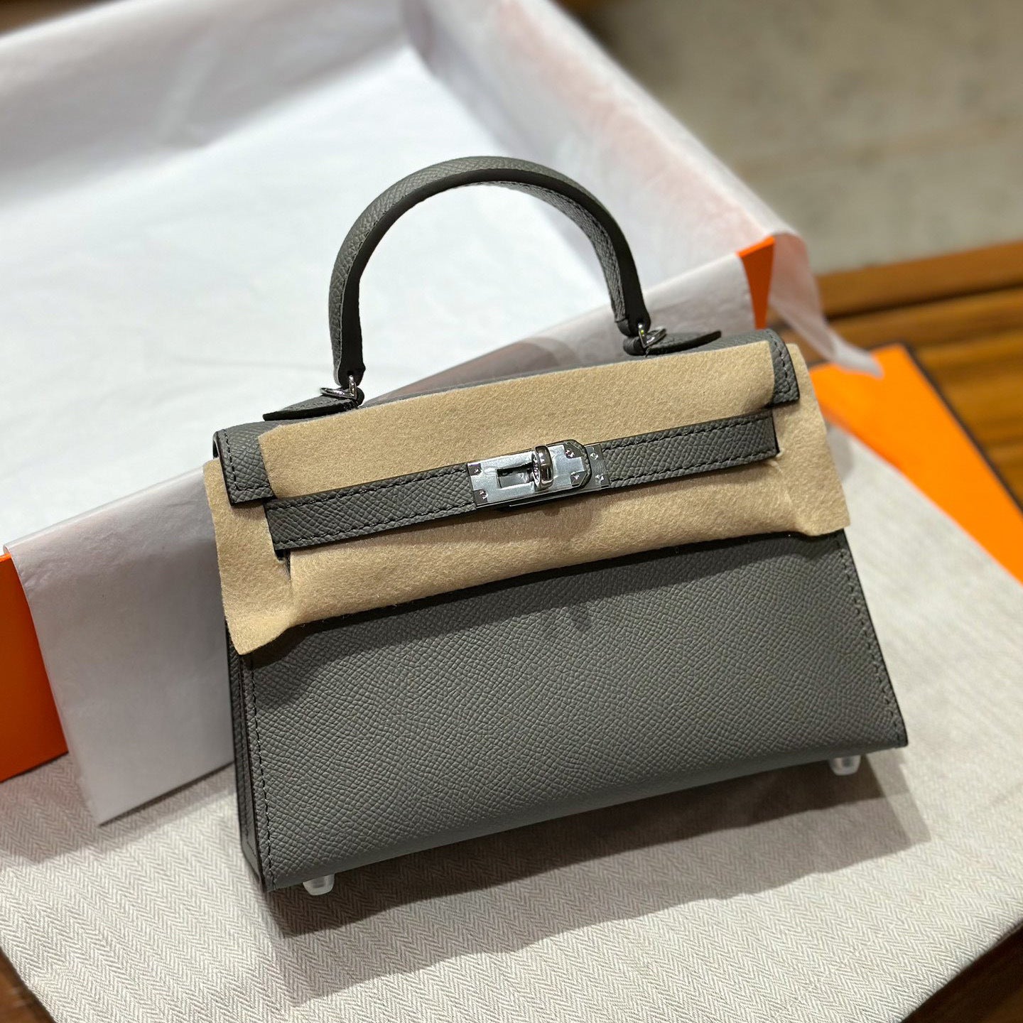 Genuine Leather Palm Pattern 2nd Gen Kelly-Style Handbag for Women, Gold & Silver Hardware Top Handle Shoulder Crossbody Purse, Fashionable Bag for Ladies