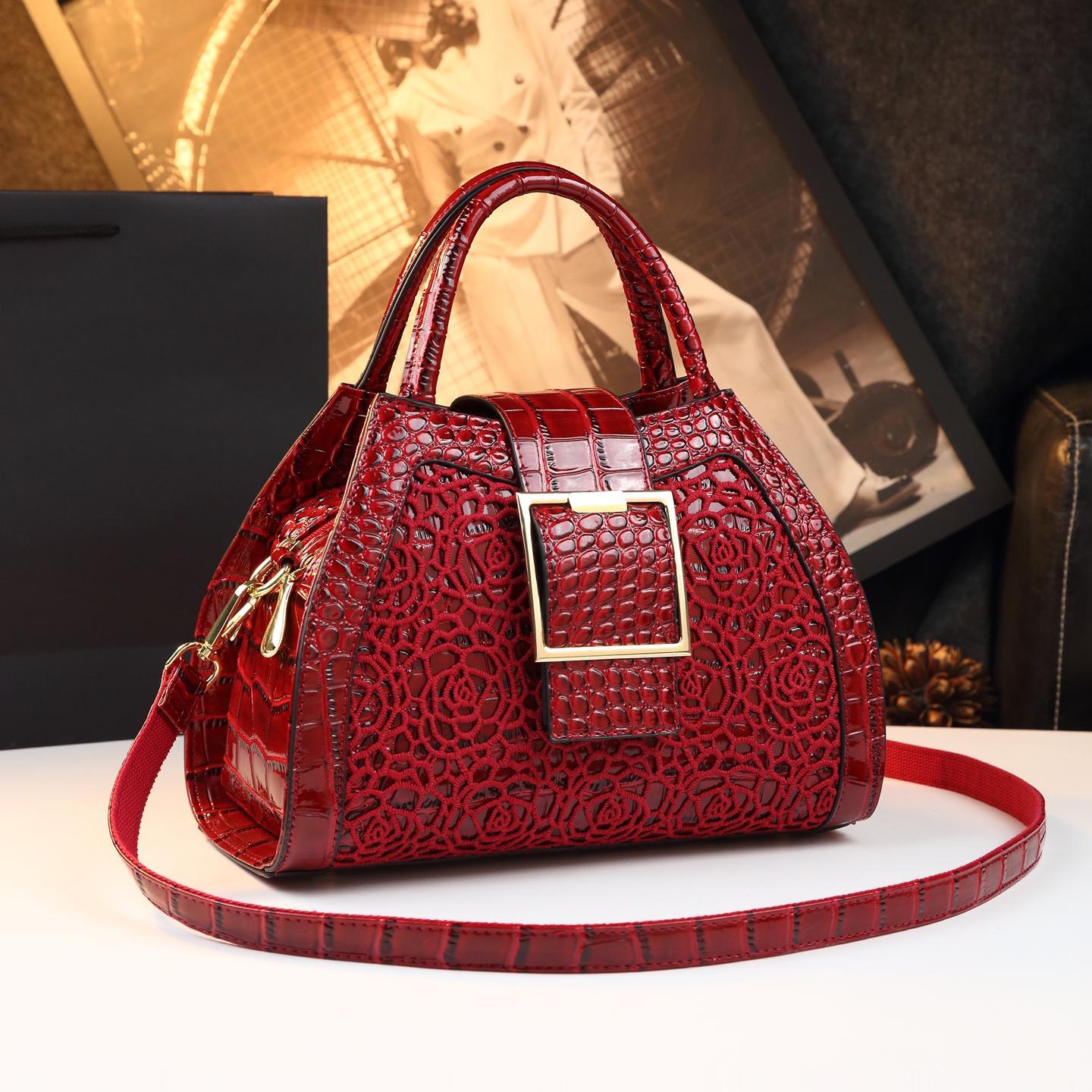 New Arrival Croc-Effect Lace Handbag for Women, A Stylish Shoulder Crossbody Bag with Unique Versatile Design, Perfect Fashionable Mom Purse