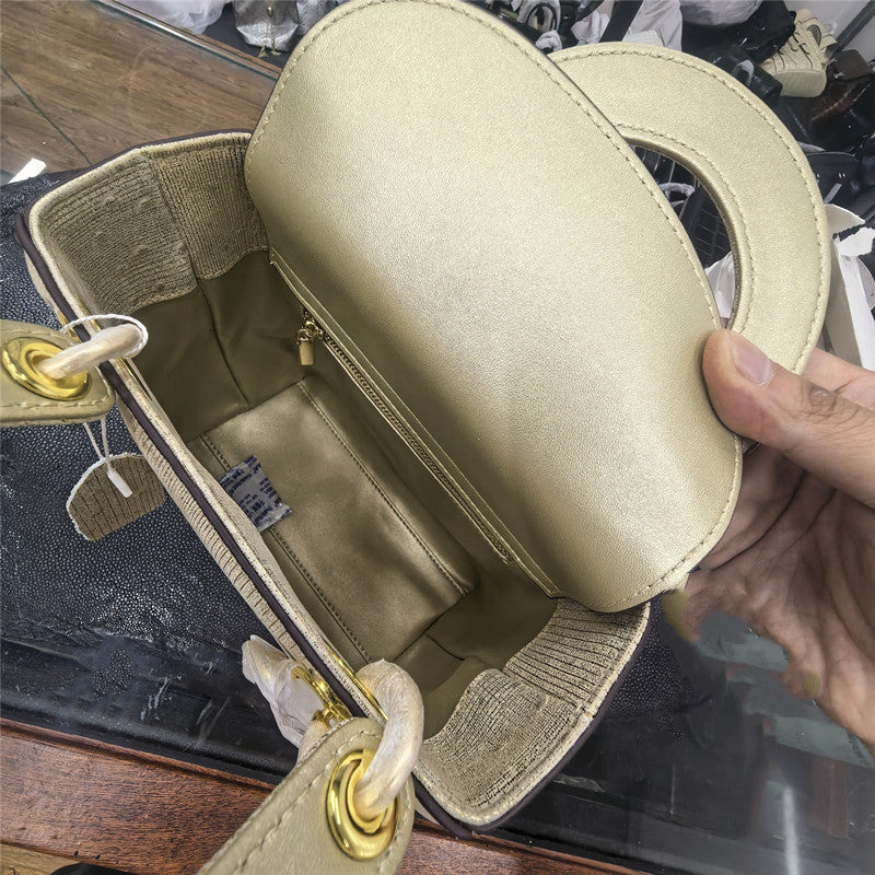 Genuine Gold Ostrich Leather Tote Bag for Women Large Capacity Shoulder Crossbody Handbag, Diamond Buckle Purse with Luxurious Texture