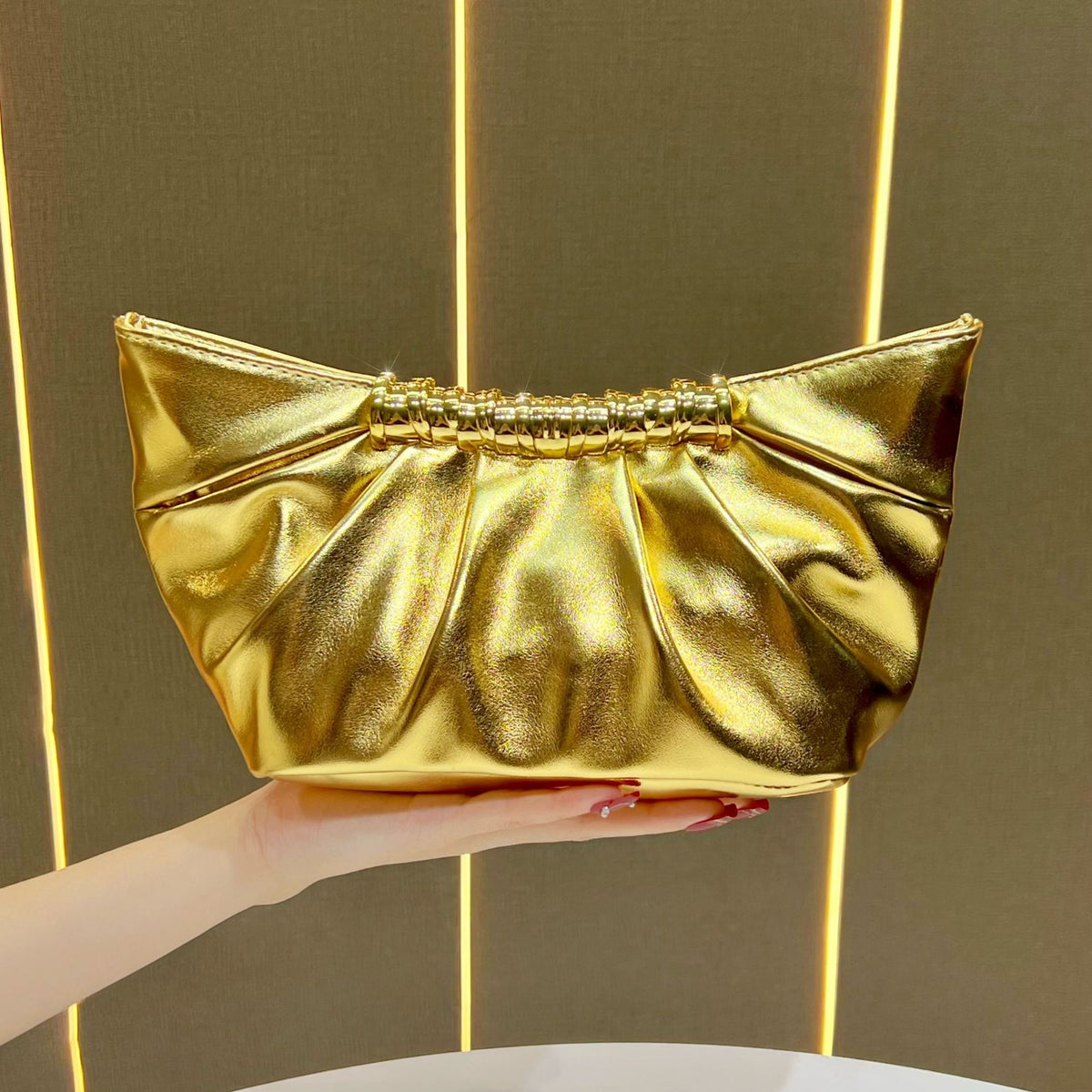 New Arrival Pleated Evening Clutch for Women, Minimalist Versatile Crossbody Purse with Elegant Pearl Accents, A Sophisticated Handbag for Wedding Banquet & Party