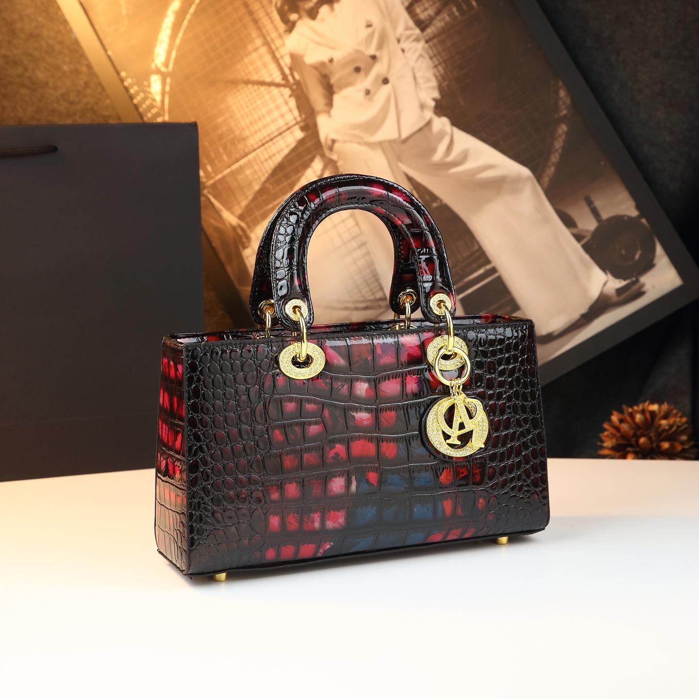 New Arrival Croc-Effect Lady-Inspired Small Square Bag for Women, A Light Luxury Genuine Leather Shoulder Top-Handle Crossbody Handbag with Premium Design