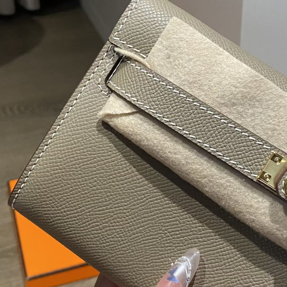 Genuine Leather Crossbody Bag for Women, Hermès-Inspired Kelly Mini Bag 2025 New Release, Long Wallet Style Shoulder Purse with Detachable Strap, Versatile Everyday Niche Handbag