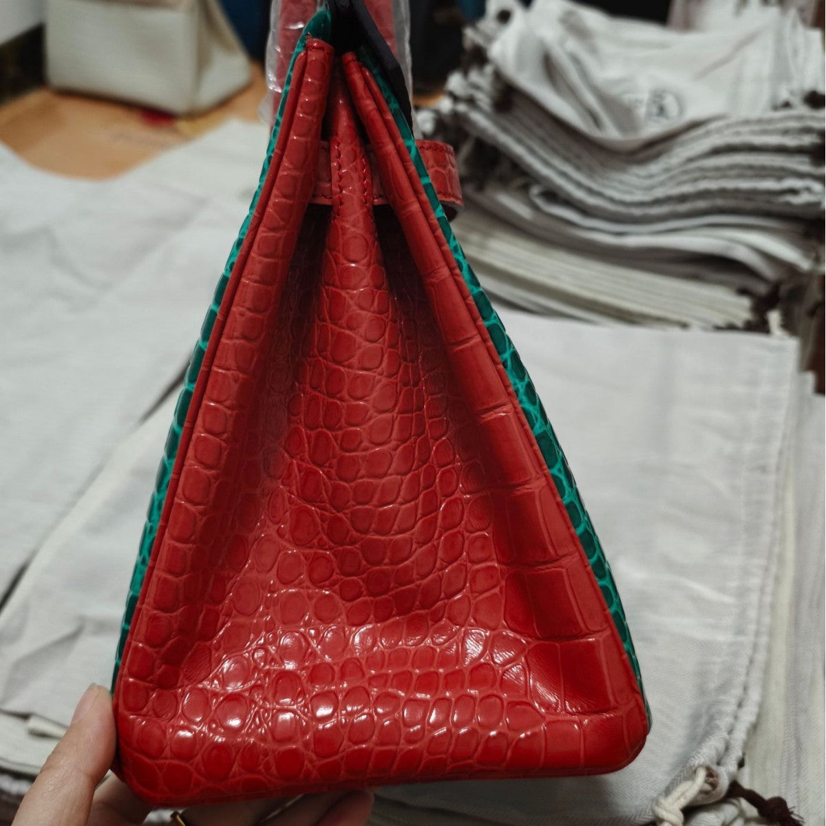 Genuine Leather High-Gloss Crocodile-Embossed Birkin-Style Bag for Women, Large Capacity Three-Color Patchwork Top Handle Purse, Premium Handbag for Ladies