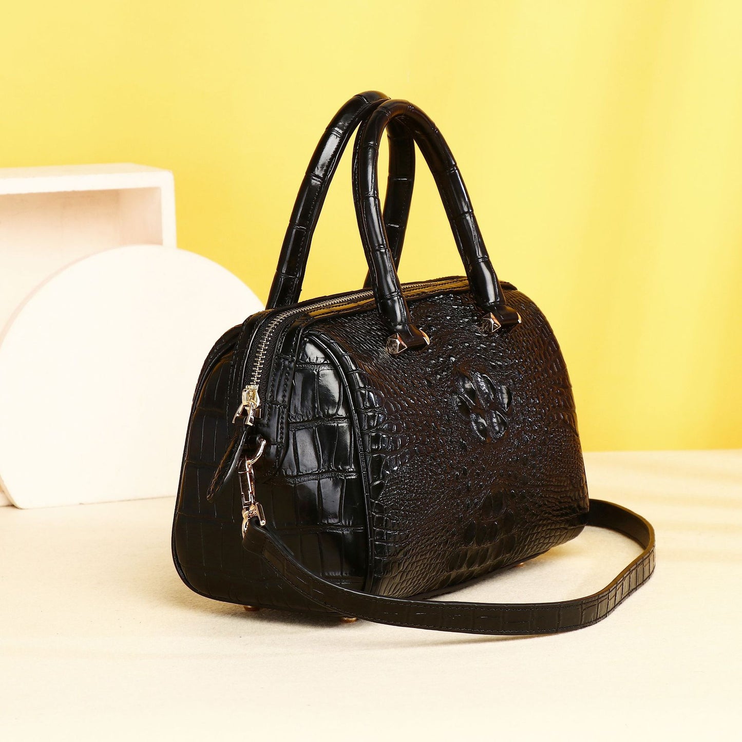 New Arrival Croc-Effect Classic Pillow Bag for Women, A Premium Top-Handle Crossbody Shoulder Handbag with Casual Fashionable Design
