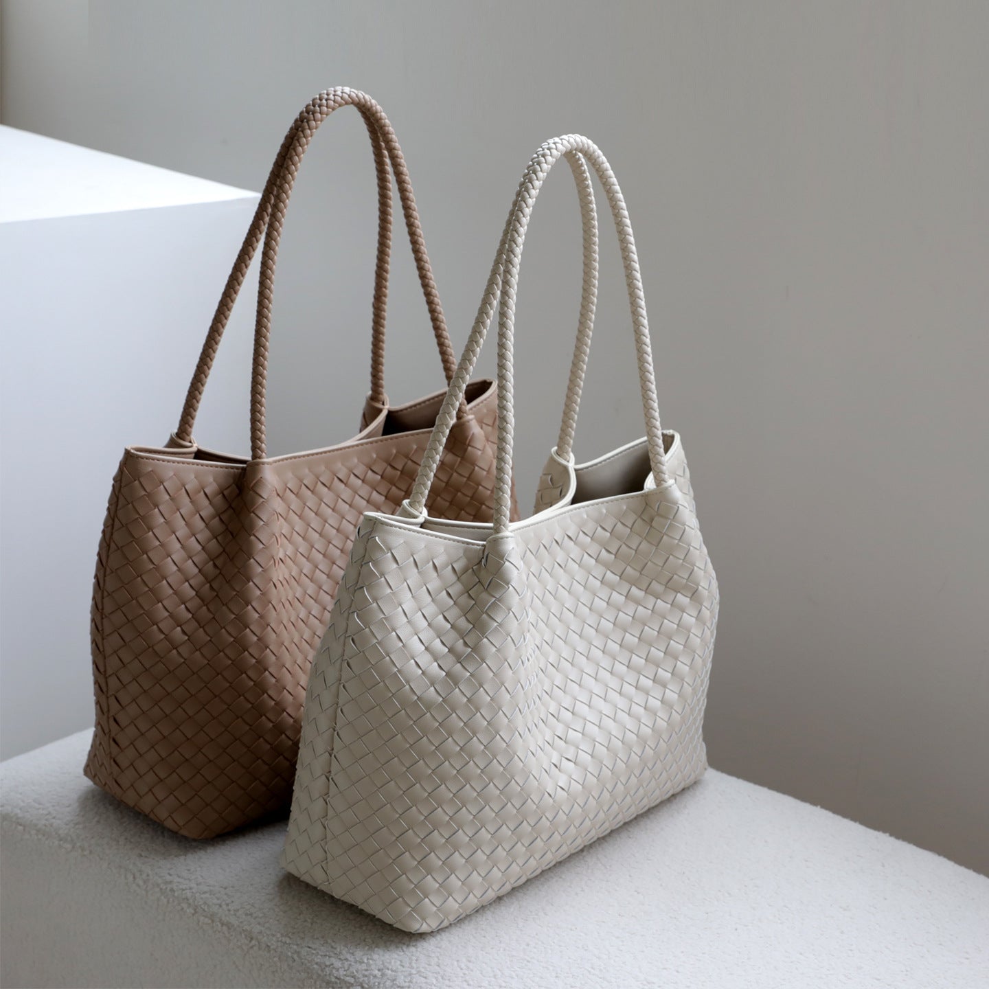 Handwoven Slouchy Underarm Bag for Women Niche Commuter Shoulder Handbag, Premium Versatile Purse with Relaxed Artisan Texture