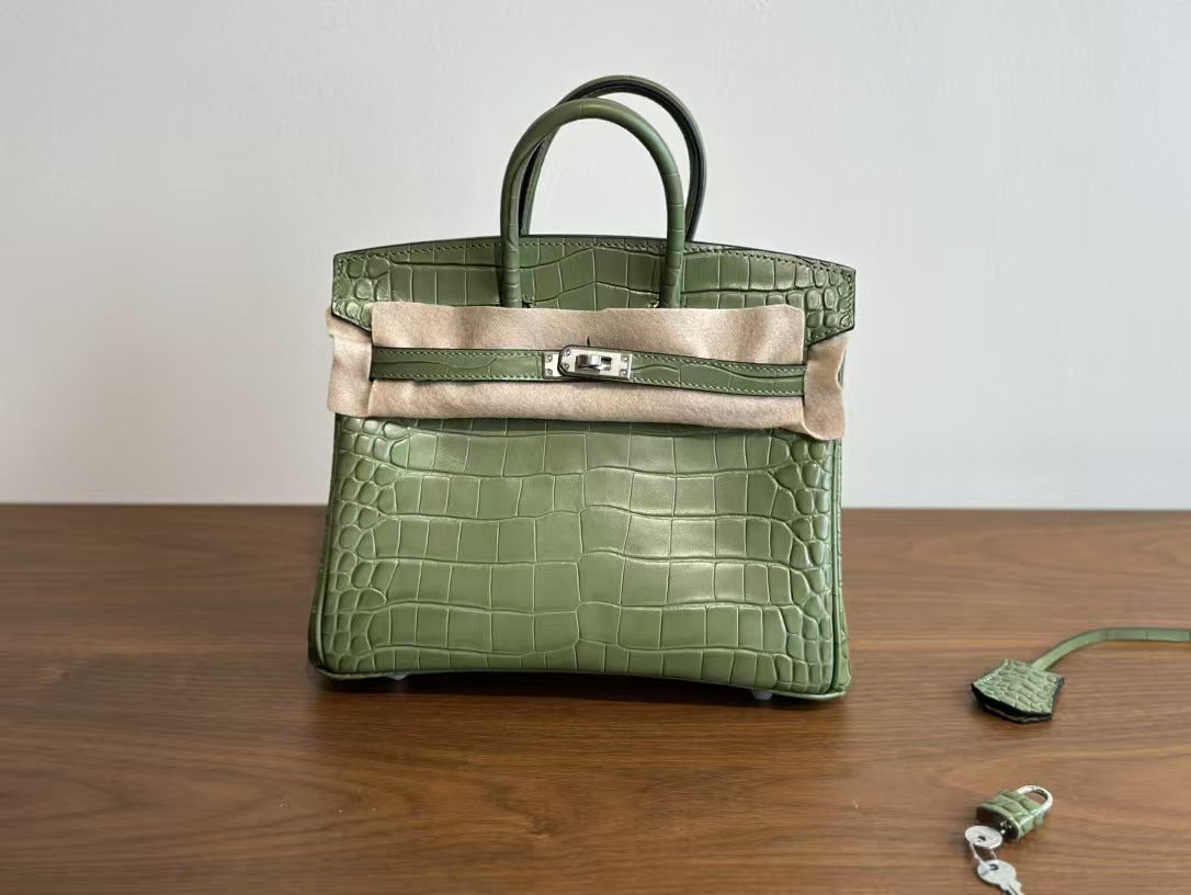 Genuine Leather Tote Bag for Women, Hermès-Inspired Birkin-Style Handbag with Crocodile-Embossed Finish, Top-Grain Cowhide Leather, Hand-Stitched Craftsmanship, Available in 25cm and 30cm, Luxury Everyday Carry Purse