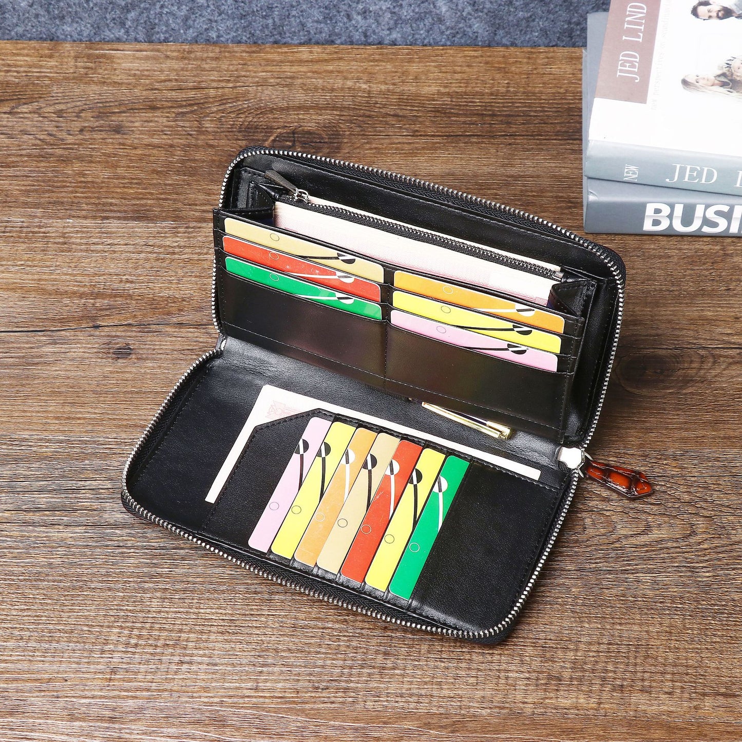 New Arrival Distressed Croc-Effect Clutch Wallet for Men, A Fashionable Classic Handheld Bag with Multiple Card Slots & Spacious Design