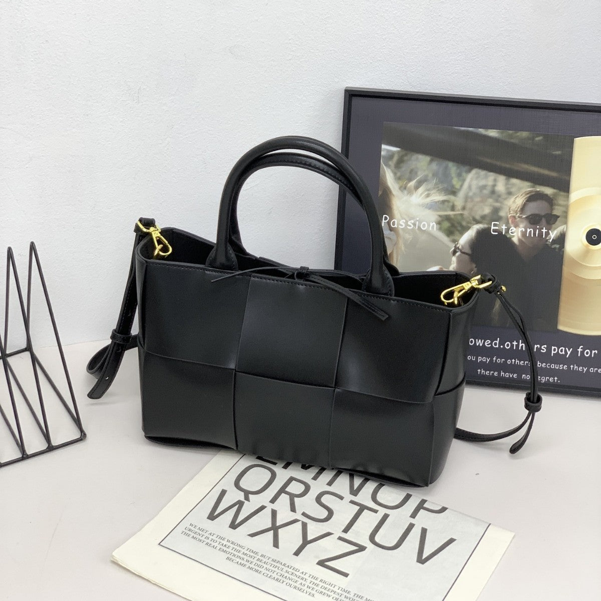 Genuine Leather Woven Large Capacity Tote Bag for Women, New Premium Shoulder Underarm Top Handle Purse, Fashionable Commute Handbag for Ladies