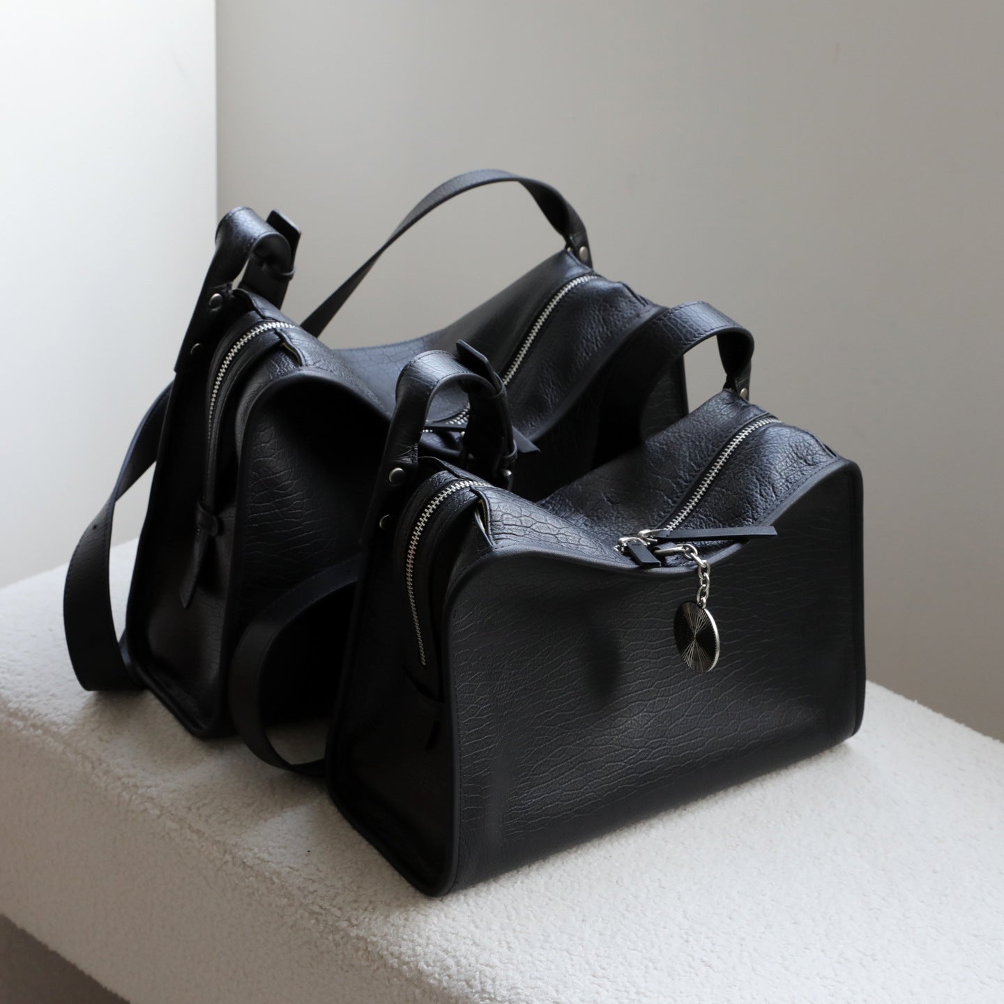 Soft Top Layer Cowhide Tote Bag for Women Large Capacity Commuter Shoulder Handbag, Premium Genuine Leather Purse with Luxurious Feel