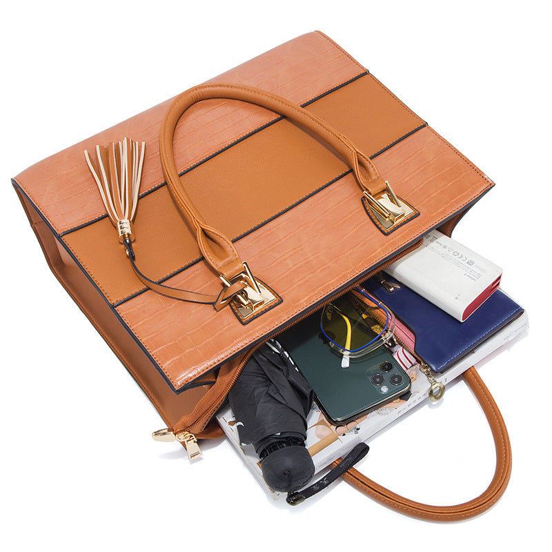 New Crocodile-Embossed Large Capacity 4-in-1 Tote Set, Trendy Tassel Shoulder Crossbody Bag, Versatile Mother-Child Handbag for Women