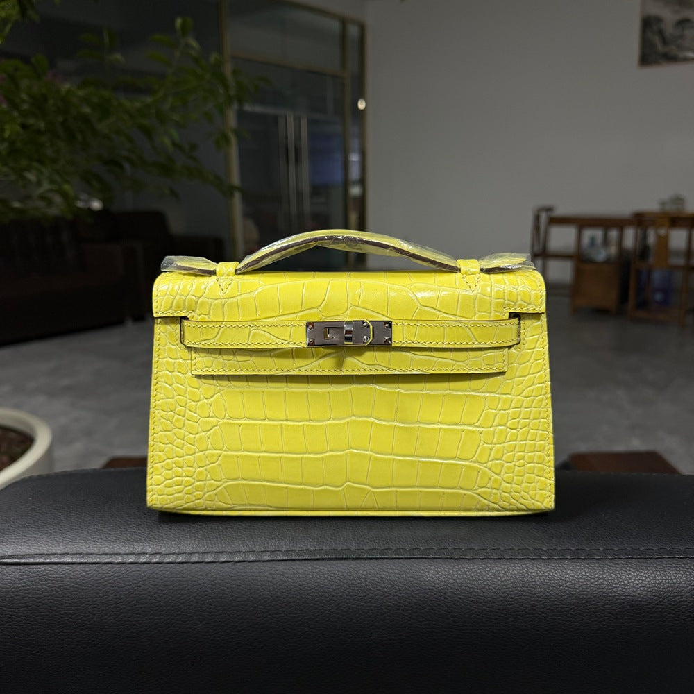 Genuine Top Layer Cowhide Crocodile-Embossed Kelly-Style 22cm Bag for Women, Hand-Stitched Waxed Thread with Full Steel Hardware, Light Luxury Small Square Top Handle Purse for Ladies