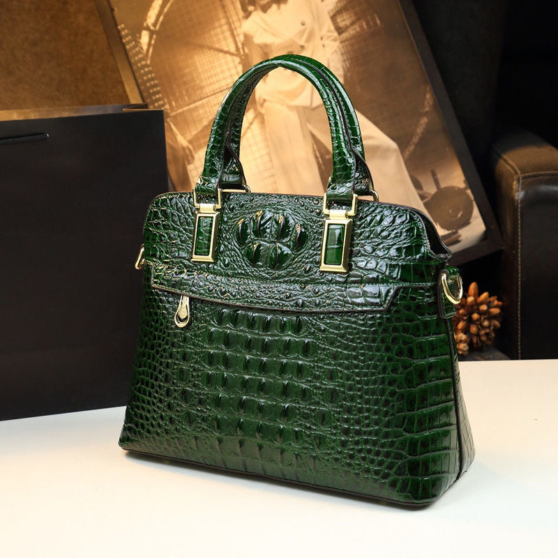 New Arrival Croc-Effect Genuine Leather Mom Bag for Women, A High-End Top-Handle Shoulder Handbag with Elegant Premium Design, Perfect for Middle-Aged Moms