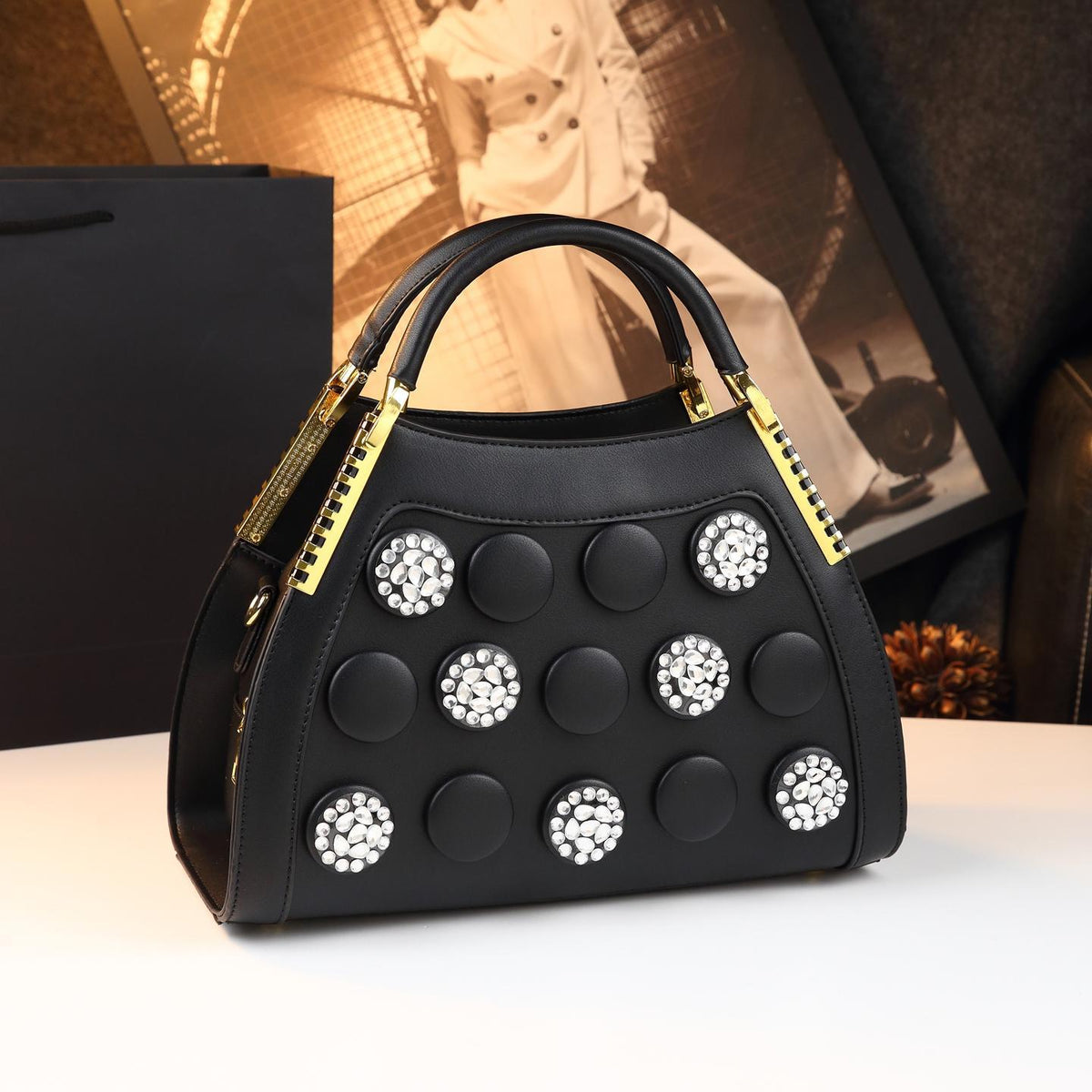 Chic Rhinestone-Embellished Genuine Leather Handbag for Women, An Elegant Banquet Purse with Stylish Design, Perfect for Middle-Aged Moms & Special Occasions