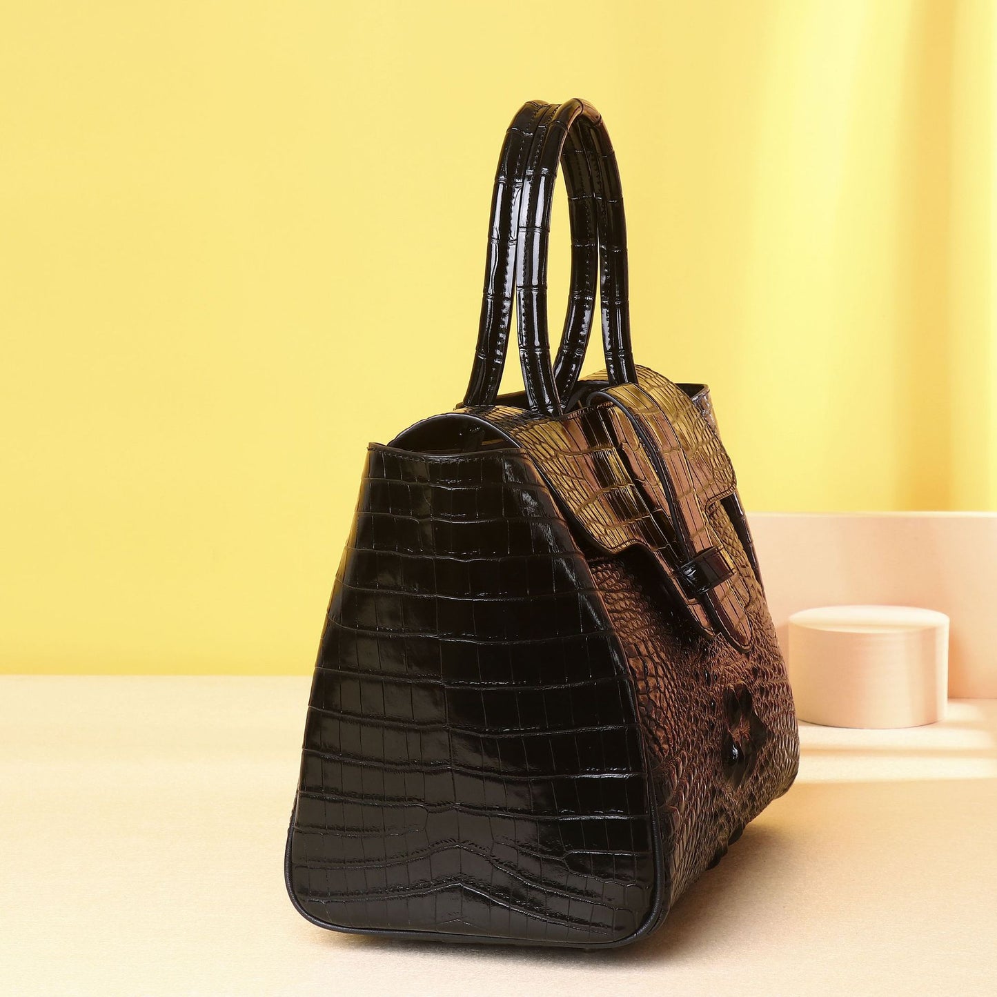 New Arrival Croc-Effect Large Capacity Tote Bag for Women, A Classic High-End Shoulder Crossbody Handbag with Premium Sophisticated Design