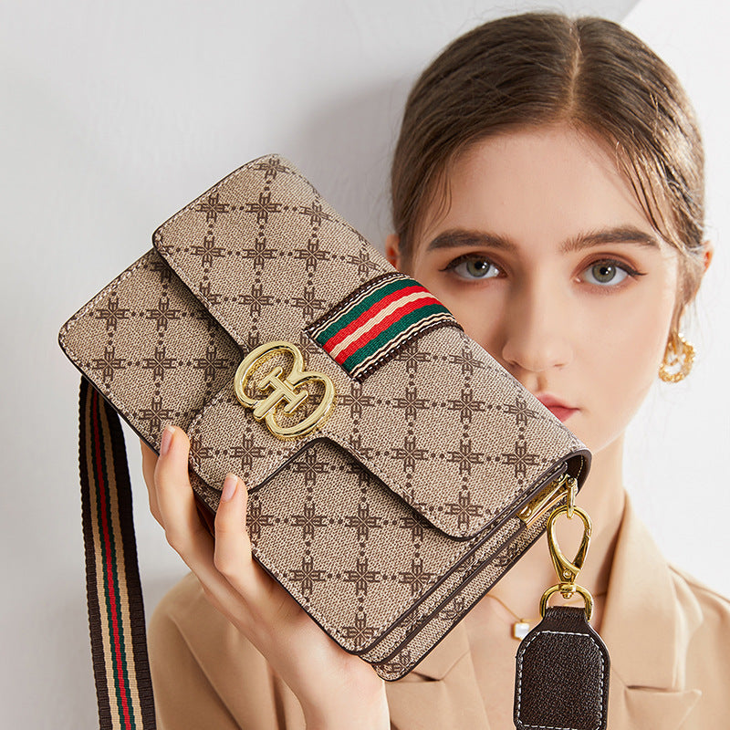 Genuine Leather Small Square Bag for Women, New Fashionable Shoulder Crossbody Purse, Versatile Niche Designer Handbag for Ladies