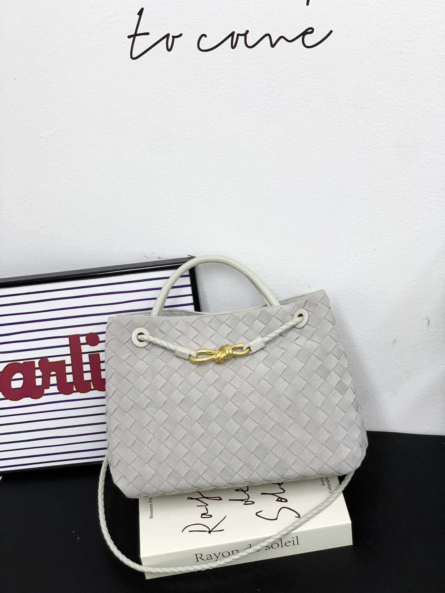 Genuine Leather Metal Bow Casual Handbag for Women, New Fashionable Top Handle Shoulder Crossbody Purse, Simple Chic Everyday Bag for Ladies