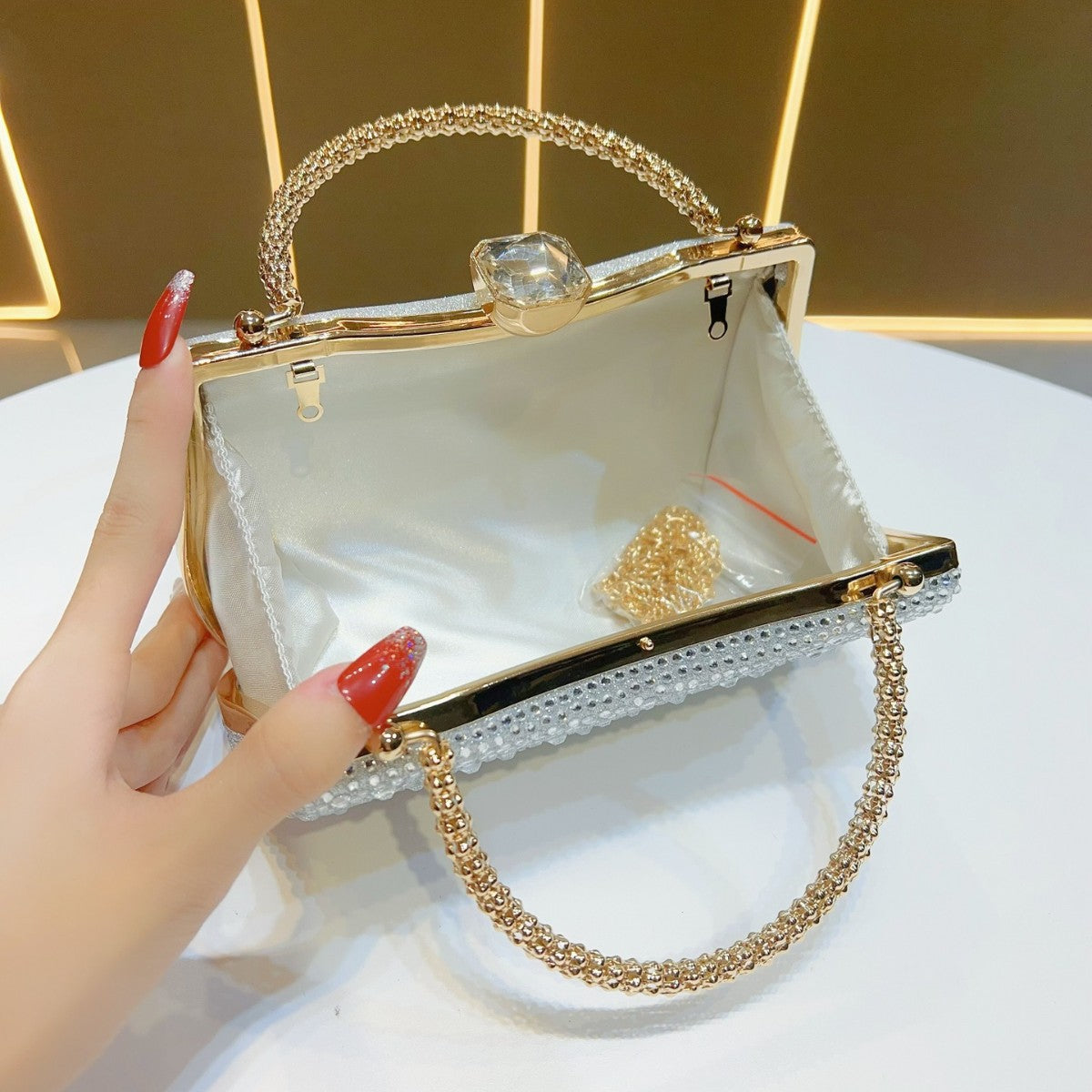 Dazzling Rhinestone-Embellished Light Luxury Evening Clutch for Women, A Sparkly Crystal-Studded Banquet Top-Handle Crossbody Bag with Premium Glamorous Design, Perfect for Formal Dresses Weddings & Special Occasions