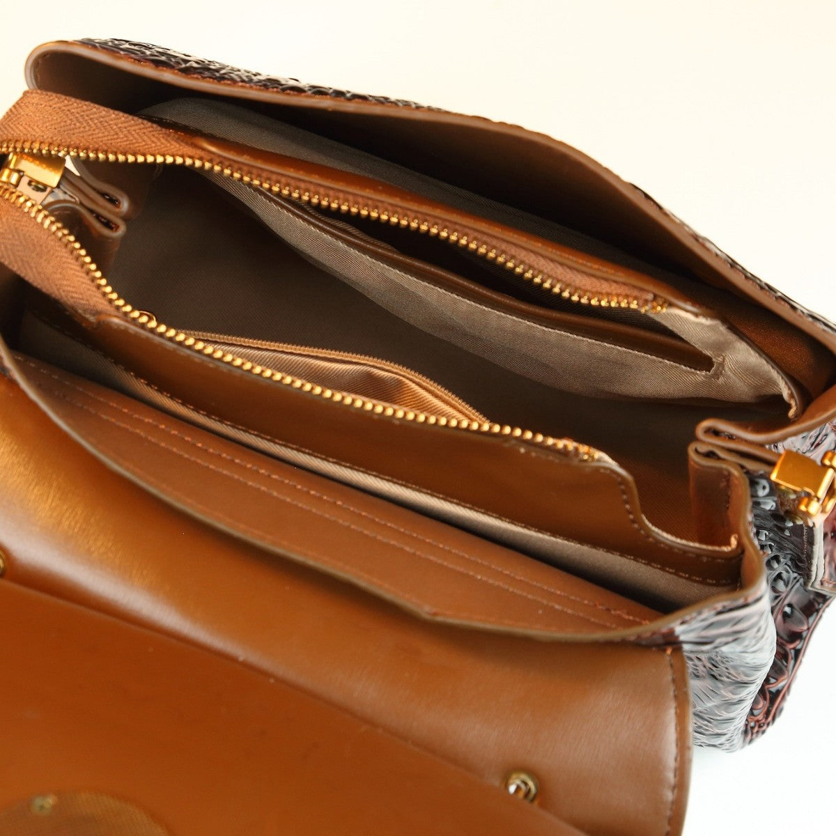 Chic Croc-Effect Textured Handbag for Women, A Unique Light Luxury Shoulder Crossbody Bag with Premium Top-Handle Design, Perfect for Spring/Summer Style