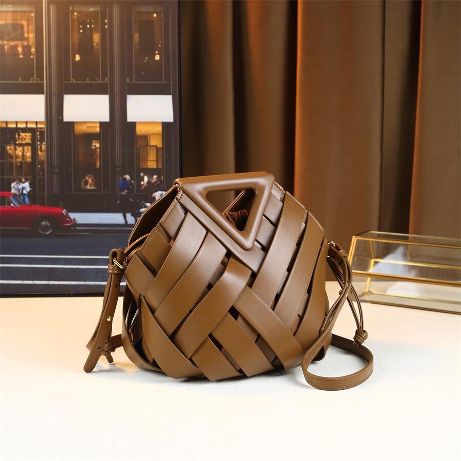 Woven Picnic Basket Bag for Women Inverted Triangle Tote Handbag, Niche Designer Style Top Handle Purse with Artisan Woven Craftsmanship