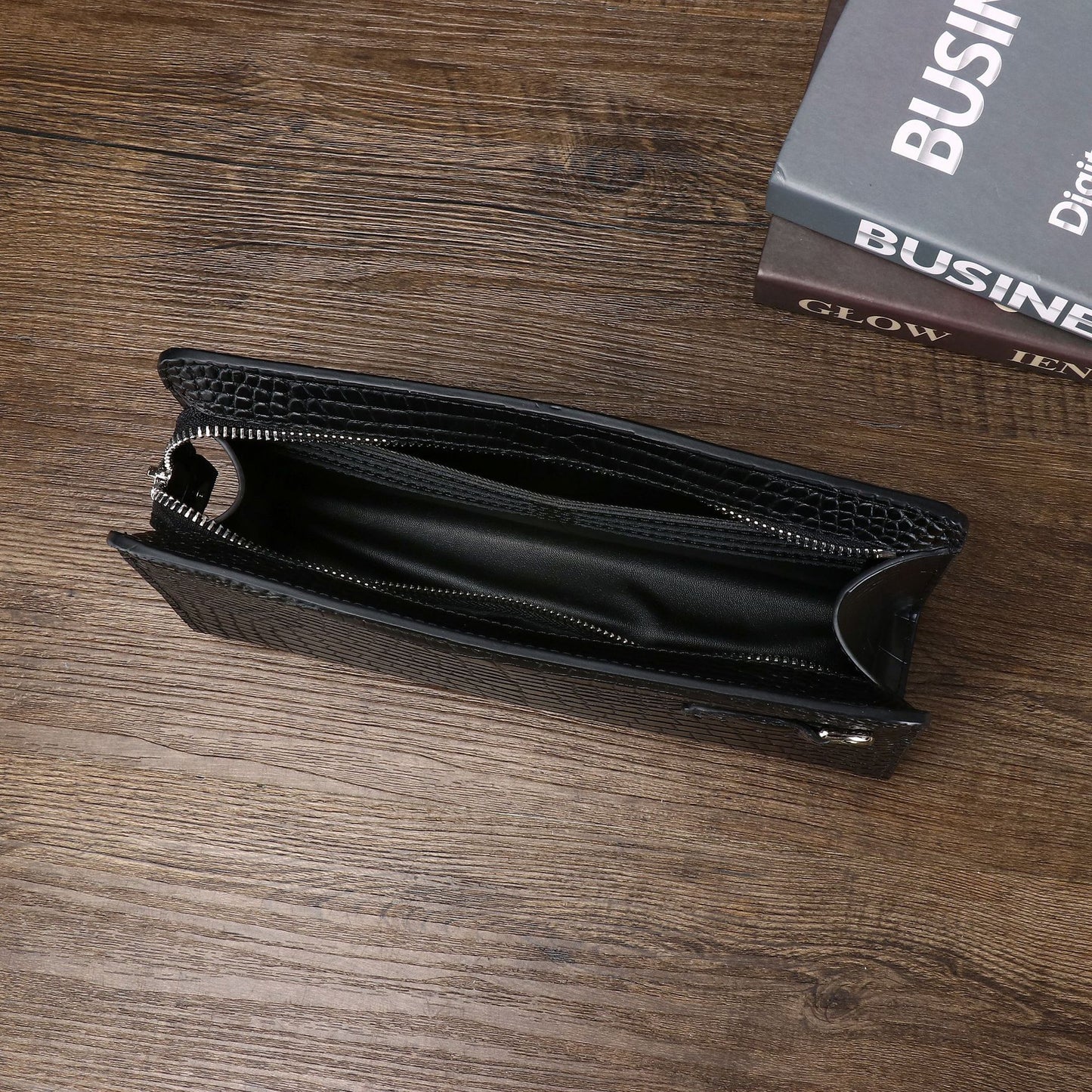 New Arrival Croc-Effect Large Clutch Wallet for Men, A High-End Multi-Functional Business Handheld Bag with Spacious Capacity & Sophisticated Design