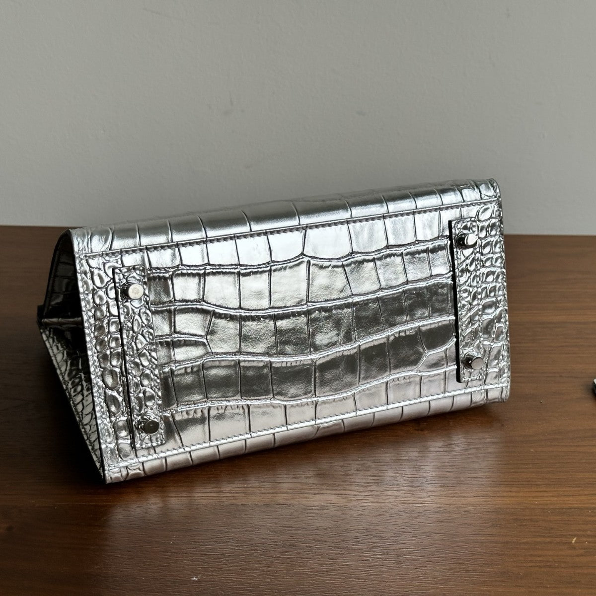 Chic Silver-Tone External Stitching Croc-Embossed Birkin-Inspired Tote Bag for Women, 25cm Stainless Steel Hardware Top-Layer Cowhide Handbag with Premium Quality