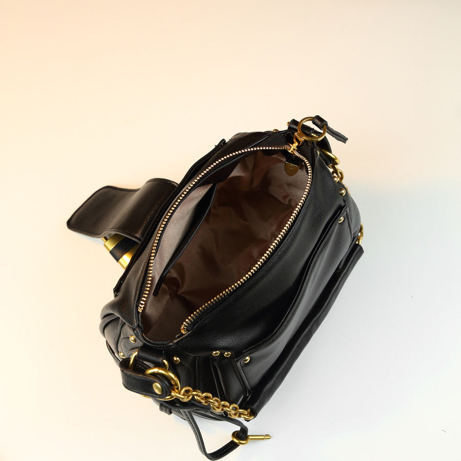 Y2K Style Lock Chain Tote Bag for Women Vintage Soft Leather Large Capacity Shoulder Crossbody Handbag with Trendy Hardware Accent