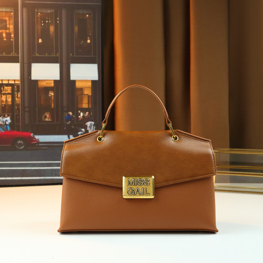 New Arrival Minimalist Large Capacity Boston Bag for Women, A Versatile Top-Handle Shoulder Crossbody Commuter Handbag for Spring/Fall
