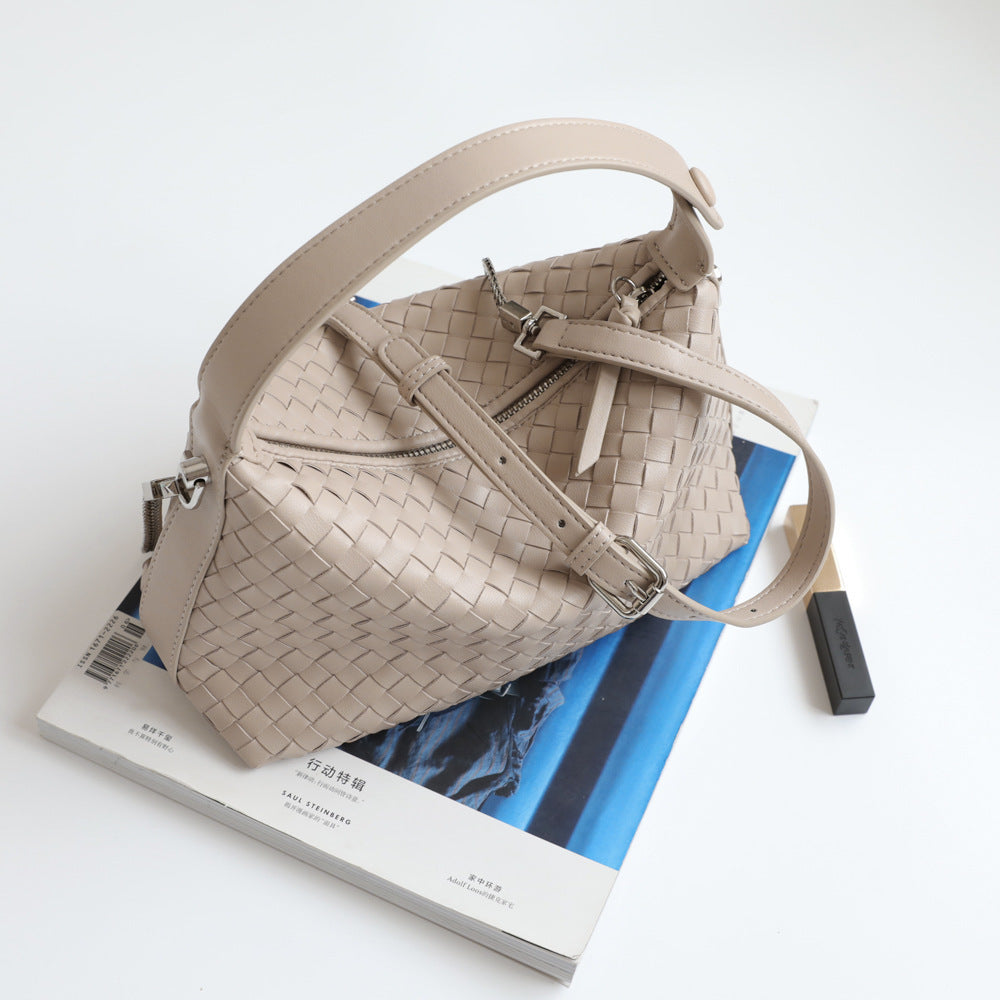 Handwoven Hobo Dumpling Bag for Women Shoulder Crossbody Handbag, Trendy Fashion Purse with Artisan Woven Texture