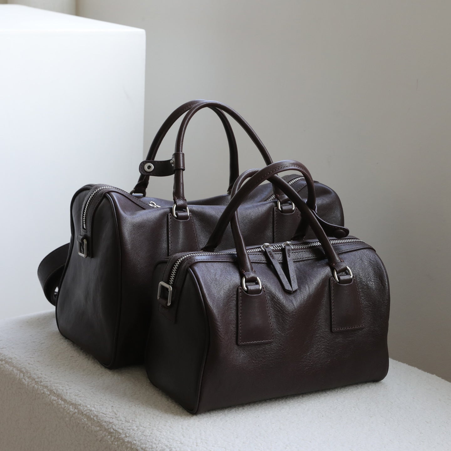 Vegetable-Tanned Cowhide Boston Pillow Tote Bag for Women Large Capacity Shoulder Crossbody Handbag, Vintage Genuine Leather Purse with Soft Texture