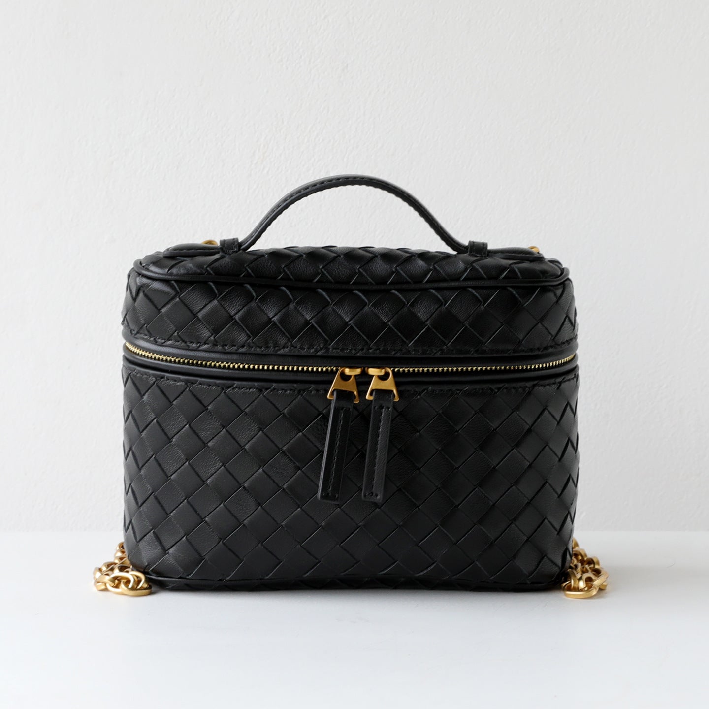 Handwoven Sheepskin Box Mini Bag for Women Commuter Shoulder Crossbody Handbag, Niche Designer Purse with Chain Strap and Woven Texture