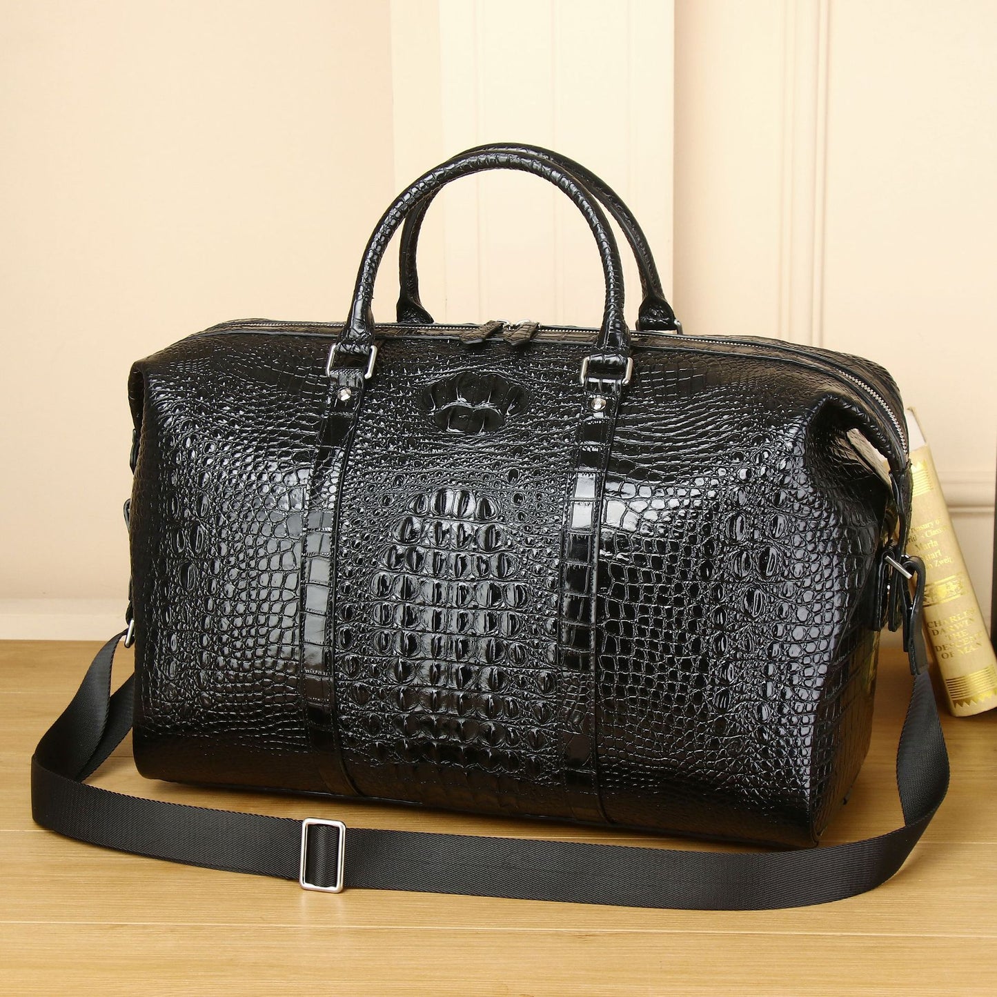 New Arrival Croc-Effect Travel Duffel Bag for Men, A Large Capacity High-End Carryall Luggage Perfect for Outdoor Business Trips & Travel
