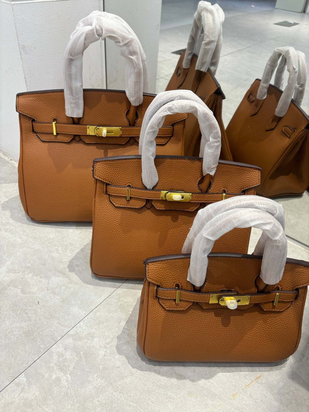 Genuine Pebbled Leather Birkin-Style Gold Hardware Large Capacity Handbag for Women, European Fashion Top Handle Purse, Trendy Casual Tote Bag for Ladies