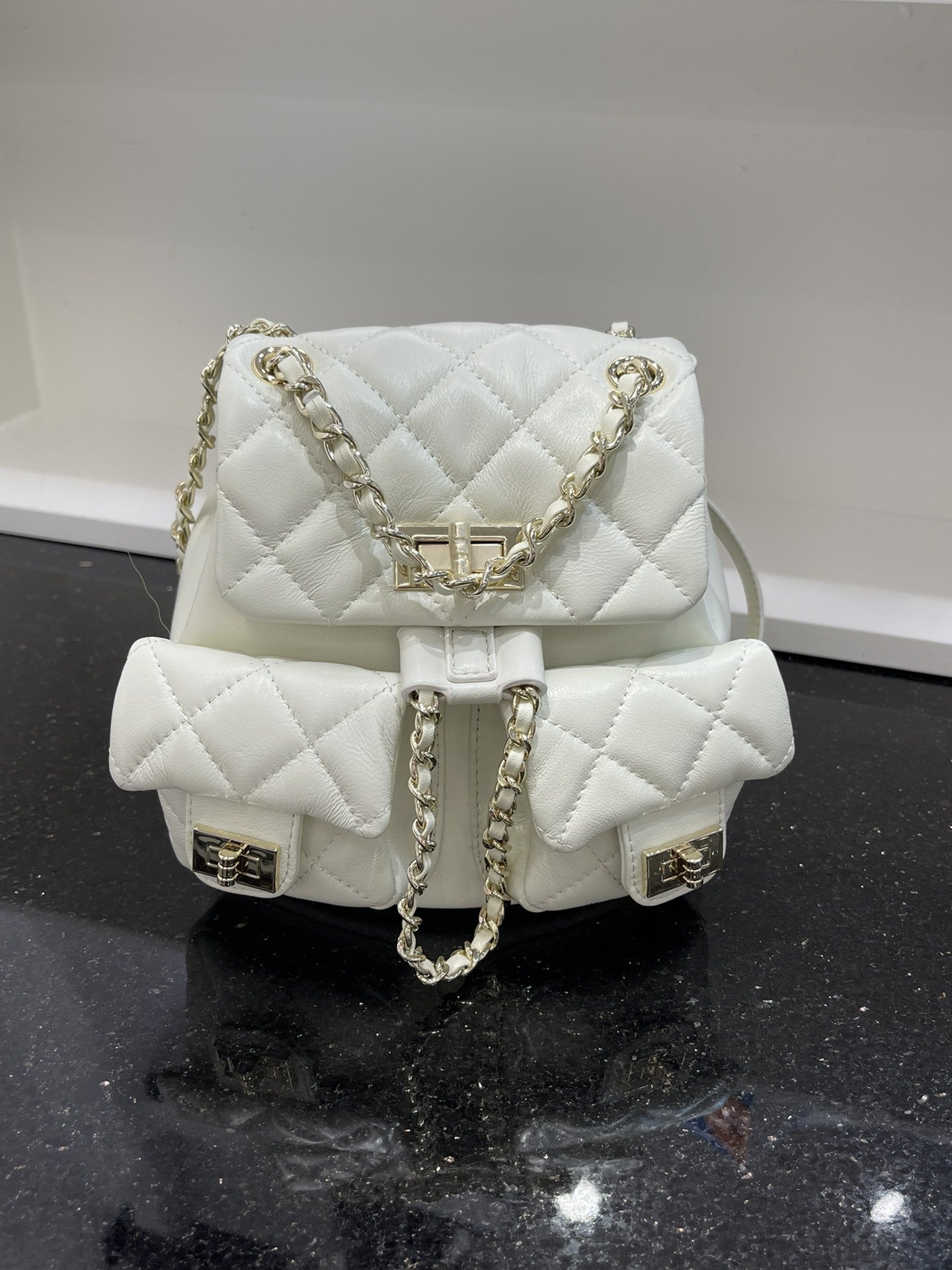 Genuine Leather Chain Backpack for Women, Fashionable Premium Shoulder Bag, Niche Designer Double Backpack for Ladies