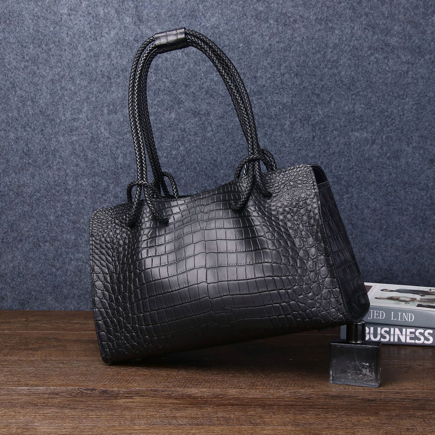 New Arrival Croc-Effect Large Capacity Tote Bag for Women, A Fashionable Shoulder Top-Handle Handbag with Croc-Pattern Design, Perfect Everyday Purse
