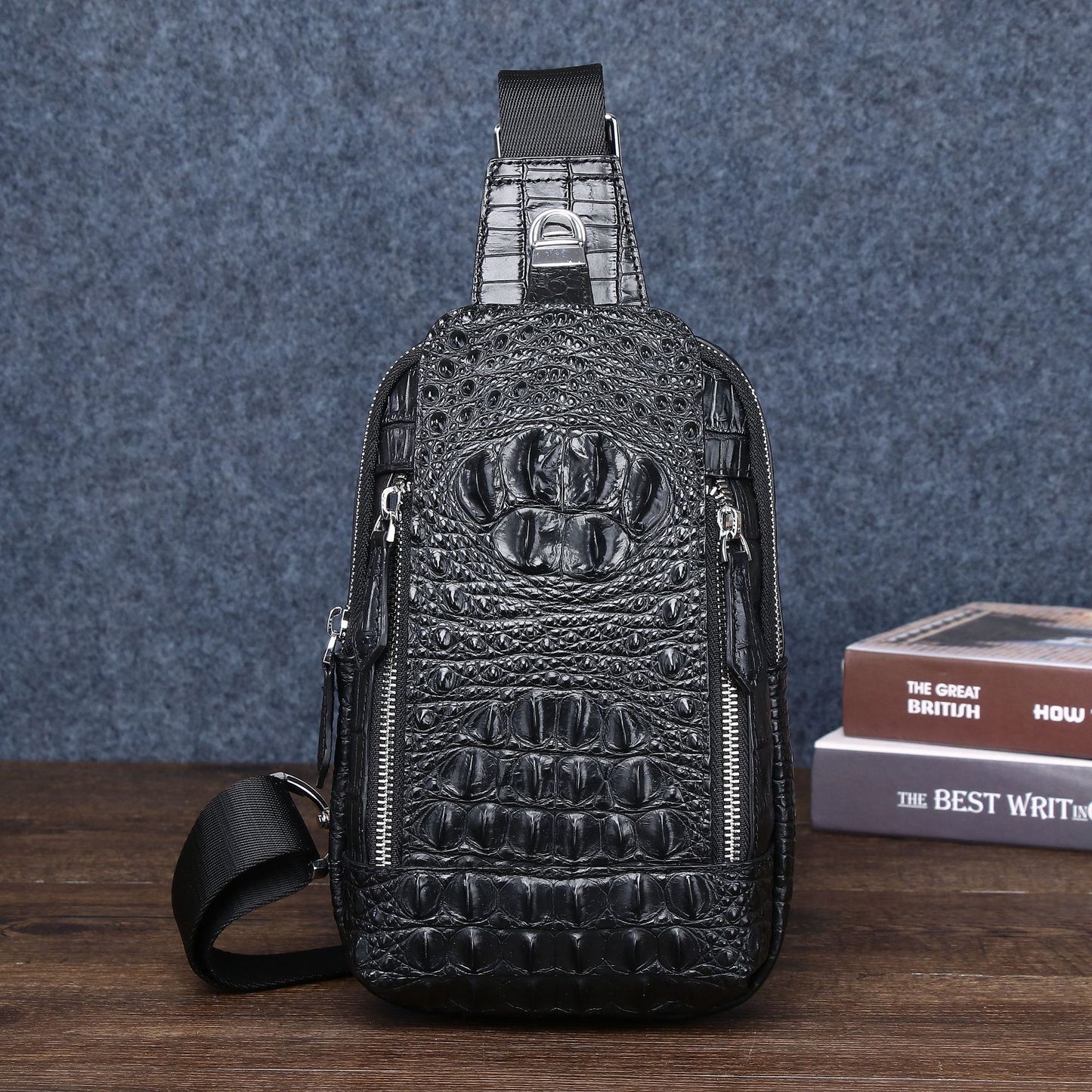 New Arrival Croc-Effect Casual Outdoor Chest Bag for Men, A Top-Layer Cowhide Crossbody Shoulder Waist Pack with Sporty Versatile Design