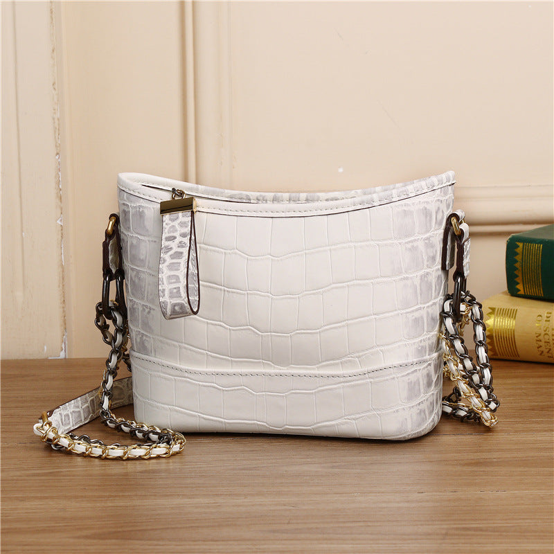 New Arrival Genuine Leather Croc-Effect Hobo Bag for Women, A Large Capacity Multi-Functional Chain Shoulder Crossbody Handbag with Premium Quality