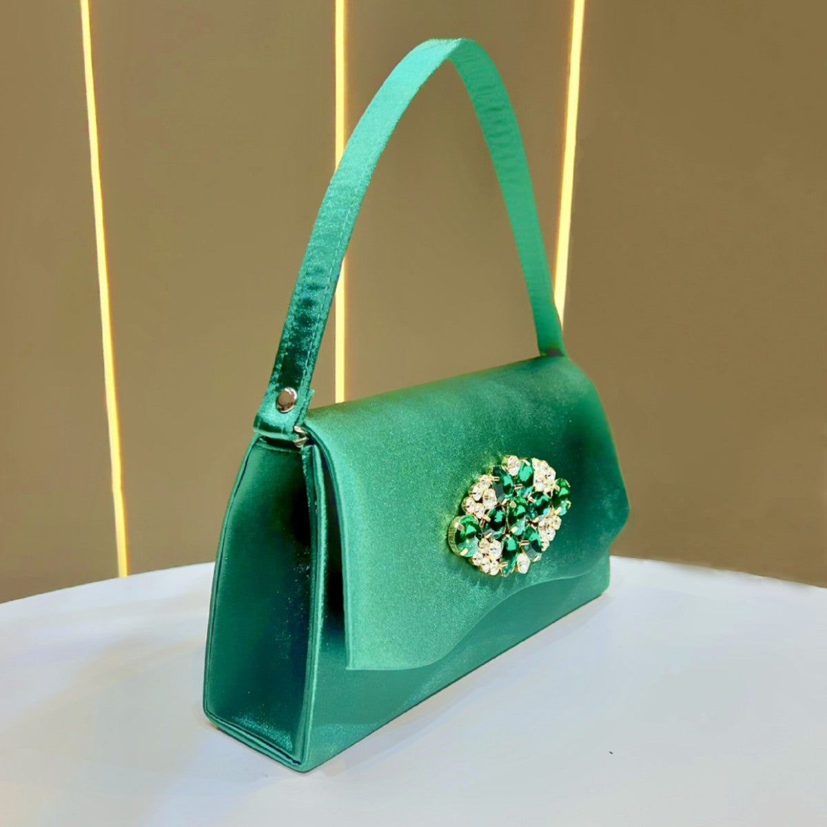 Elegant Rhinestone-Embellished Evening Bag for Women, A Unique Crystal-Studded Top-Handle Underarm Shoulder Purse with Boutique Design, Perfect for Formal Dresses Banquets Weddings & Special Occasions