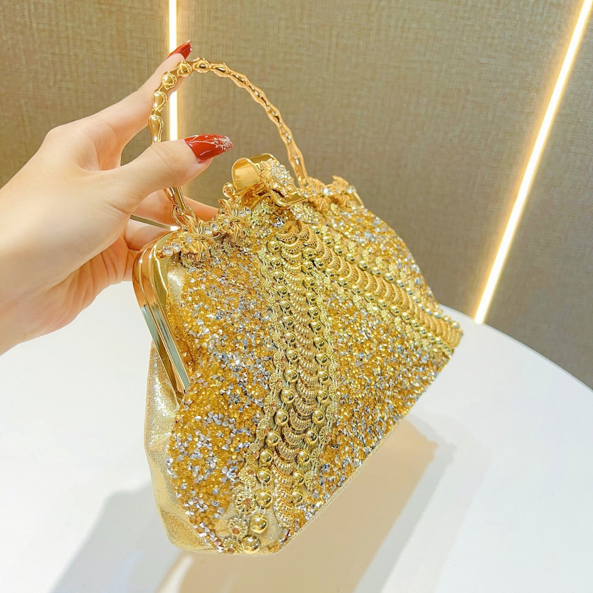 Elegant Rhinestone-Embellished Banquet Bag for Women, A Glamorous Top-Handle Crossbody Handbag Perfect for Mother of the Bride Formal Dresses & Special Occasions