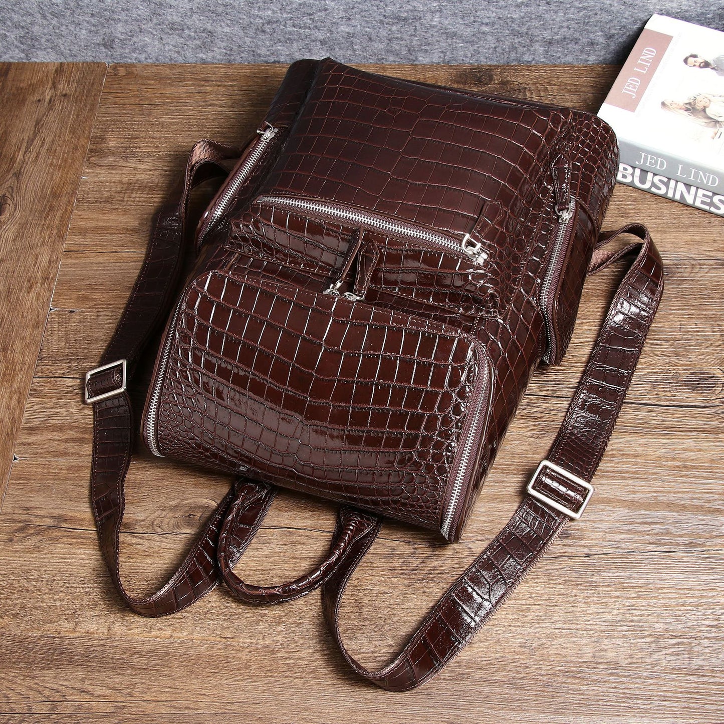 New Arrival Classic Croc-Effect Backpack for Men & Women, A Large Capacity Outdoor Travel Daypack with High-End Casual Design, Perfect for School & Adventure