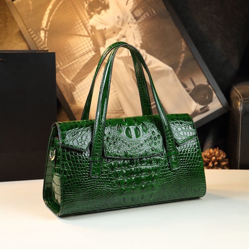 New Arrival Croc-Effect Genuine Leather Shoulder Crossbody Bag for Women, A Minimalist Elegant Design Perfect for Middle-Aged Moms
