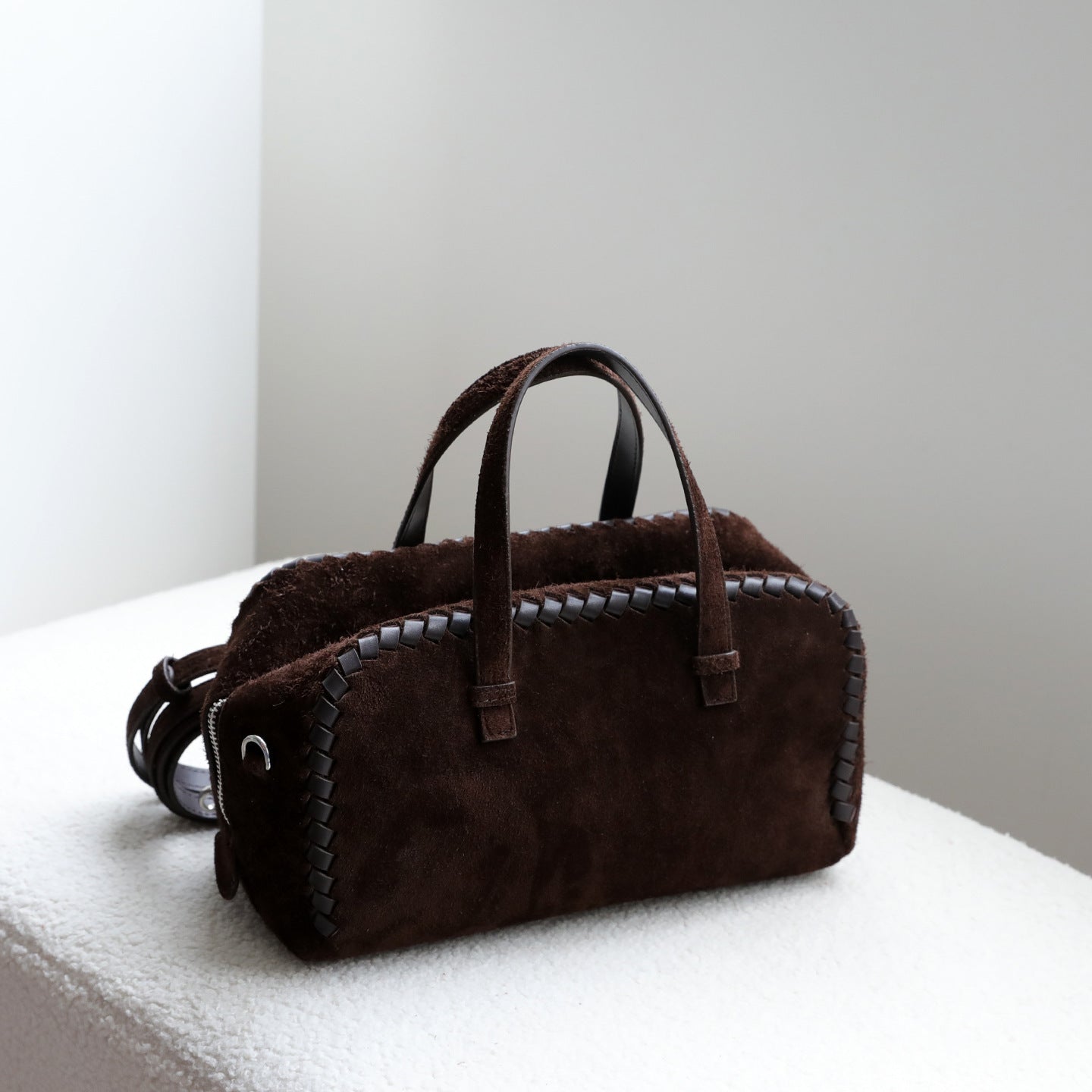 Frosted Cowhide Woven Boston Pillow Bag for Women Large Capacity Shoulder Crossbody Handbag, Vintage Genuine Leather Purse with Soft Matte Texture