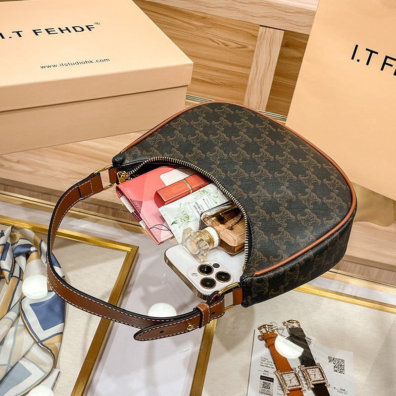 Genuine Leather Crescent Underarm Bag for Women, New Fall Winter Fashionable Shoulder Purse, Versatile Everyday Handbag for Ladies