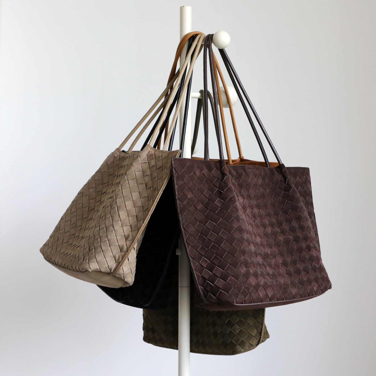 Frosted Woven Leather Tote Bag for Women Large Capacity Vintage Shoulder Underarm Handbag, Niche Design with Soft Matte Texture for Fall Winter